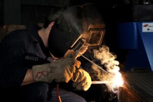 construction-worker-welding